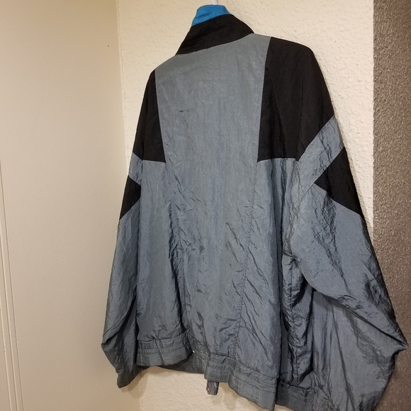 Vintage Print For The Big Man Windbreaker - Picture 5 of 5